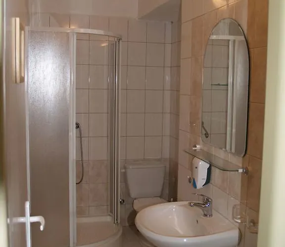 Pod šibeňákem 3*